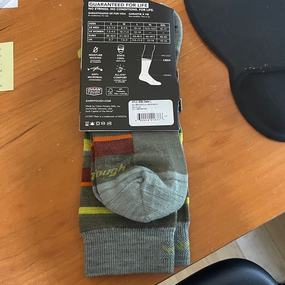 Darn Tough Men's Druid Crew Lightweight Lifestyle Sock in Cedar Large - Picture 2 of 3